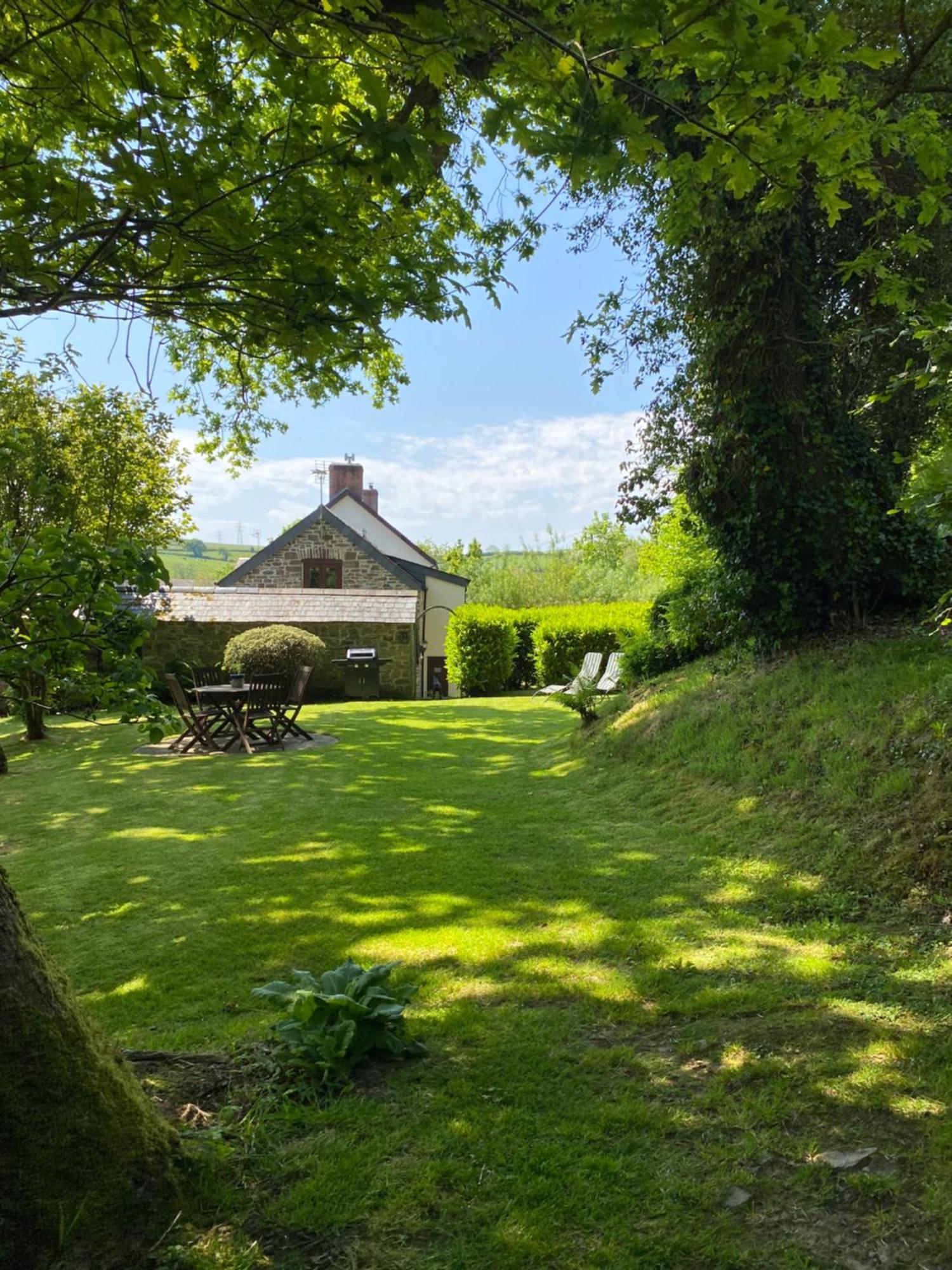 Petrock Holiday Cottages Newton Saint Petrock Eksteriør billede